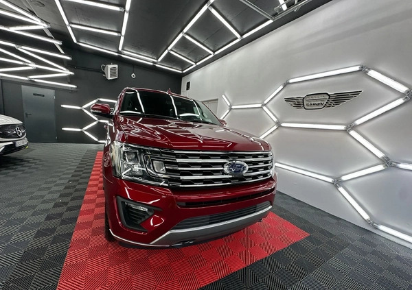 Ford Expedition cena 209000 przebieg: 43000, rok produkcji 2019 z Słupsk małe 781